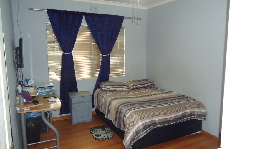3 Bedroom Property for Sale in Croydon Western Cape